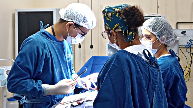 Hospital de Emergências de Macapá amplia oferta de cirurgias em 25% e reduz tempo de espera na fila para 48 horas