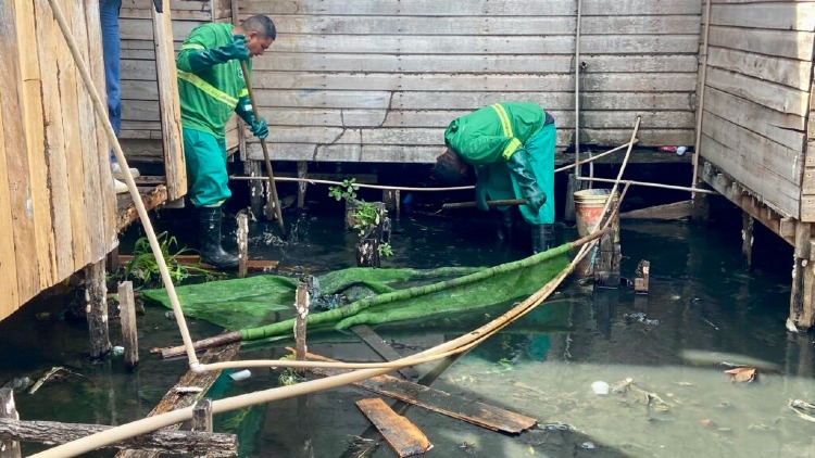 Prefeitura de Macapá intensifica ações de limpeza em áreas de risco para prevenir enchentes