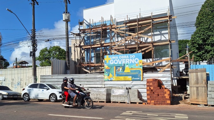 Fase de acabamento: Reconstrução do prédio do Sine