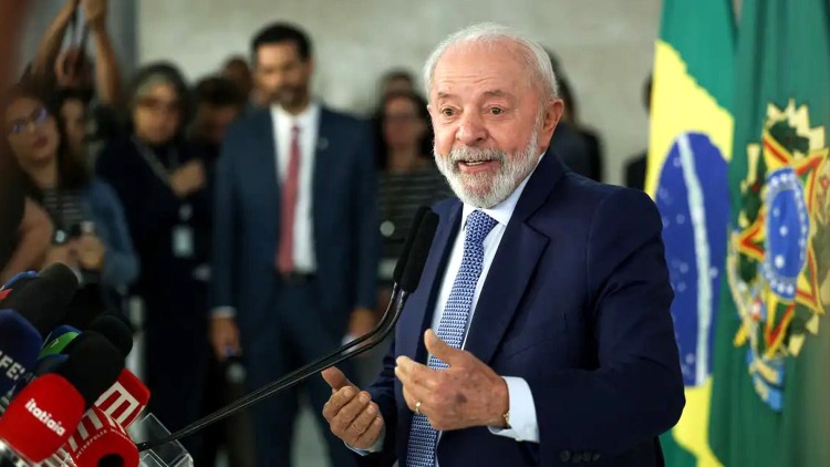 Brasil vai aplicar reciprocidade em caso de taxação dos EUA, diz Lula