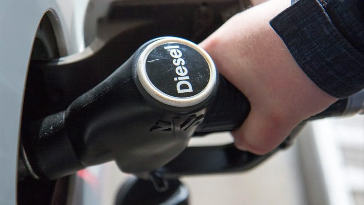 Petrobras anuncia diesel mais barato para o consumidor