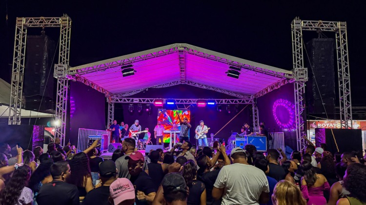 Dia do Trabalhador: Programação começa no Conjunto Habitacional Macapaba com show de Nelsinho Rodrigues e DJs locais