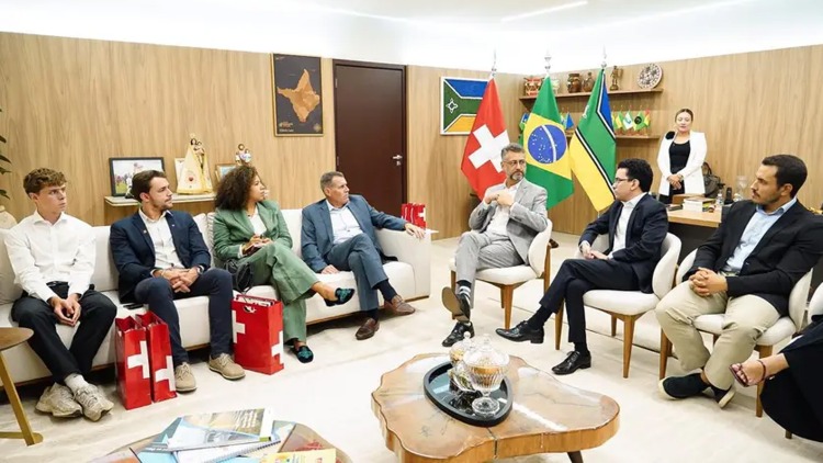 Visita de embaixador da Suíça no Amapá fortalece laços para parcerias sustentáveis rumo à COP30