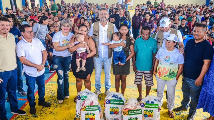 Amapá sem Fome: governador Clécio Luís beneficia cerca de 300 famílias em vulnerabilidade com kits de alimentos em Oiapoque