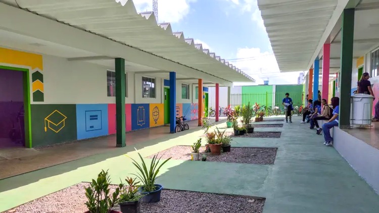 Governo do Amapá celebra volta às aulas do segundo semestre com entrega da Escola Estadual Ruth Bezerra, na Zona Norte de Macapá