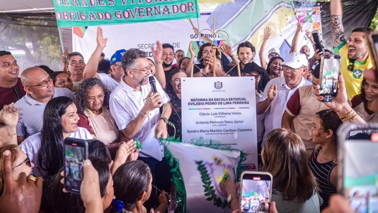 'Será o equipamento mais importante para o futuro da Vila Maracá', diz governador Clécio Luís na entrega da 28ª escola da gestão, em Mazagão