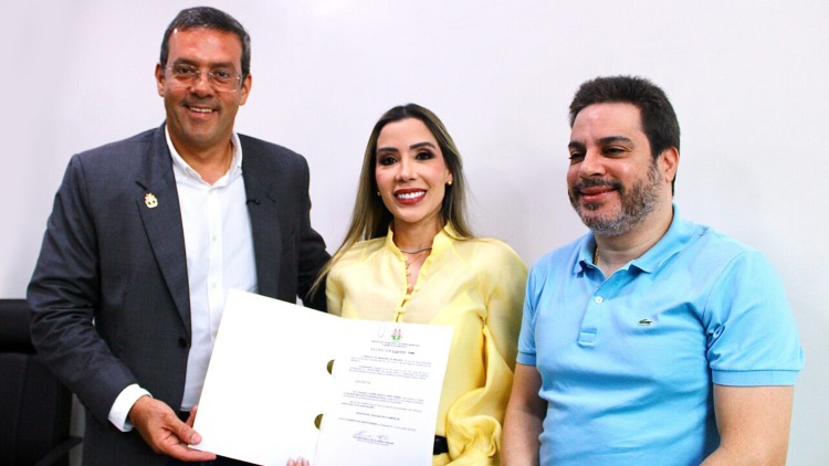 Prefeito Dr. Furlan empossa nova secretária da Assistência Social em Macapá
