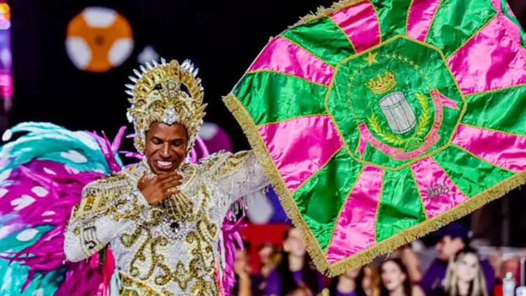Rio Carnaval e Liesa lançam samba-enredo oficial da Mangueira em homenagem ao mestre Sacaca, guardião da Amazônia negra