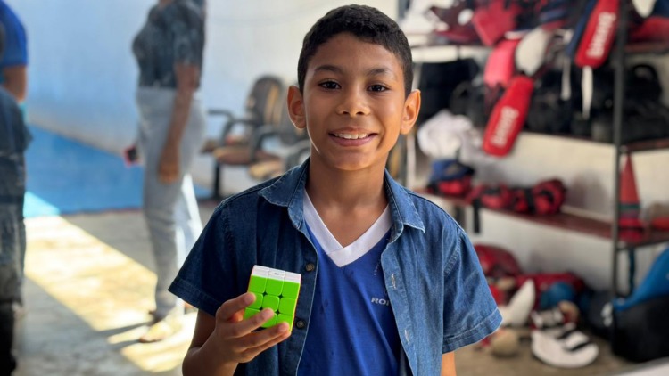 Olímpiadas do Conhecimento: Montagem de Cubo Mágico