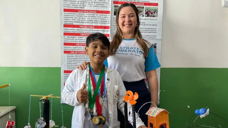 Aluno da Escola Municipal Guita conquista 1º lugar em mostra internacional de tecnologia no Rio Grande do Sul
