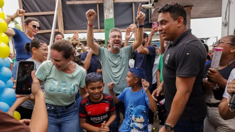 Governador Clécio entrega mais de 600 metros do Ponte Firme em Laranjal do Jari durante maratona de obras