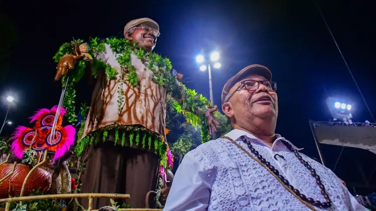 O Amapá do Mestre Sacaca levou emoção, encantarias e ancestralidade afro-indígena da Amazônia Negra para a Sapucaí