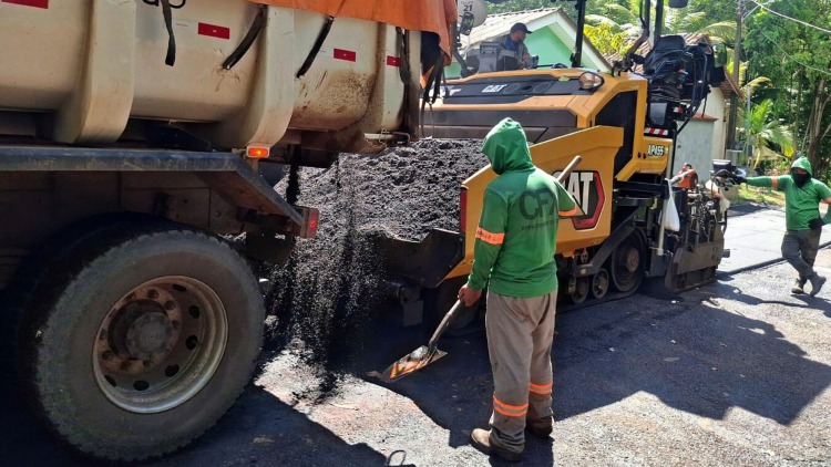 Prefeitura de Macapá intensifica obras de pavimentação com cinco frentes de trabalho na capital