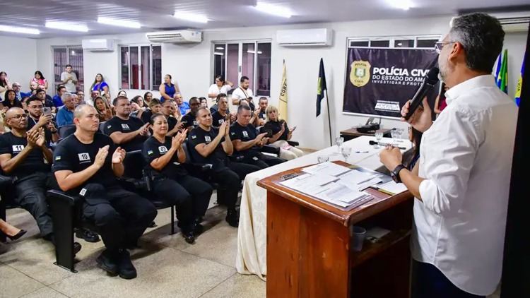 Governador Clécio celebra formatura do primeiro curso para oficiais investigadores da Polícia Civil do Amapá