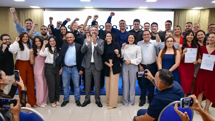 Governador Clécio nomeia e empossa mais 27 novos servidores para o Detran: 'importantes para a paz no trânsito'