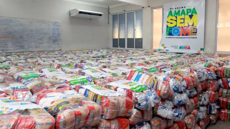 Governo no Seu Bairro: Ação entrega 43 toneladas de alimentos no Habitacional Macapaba