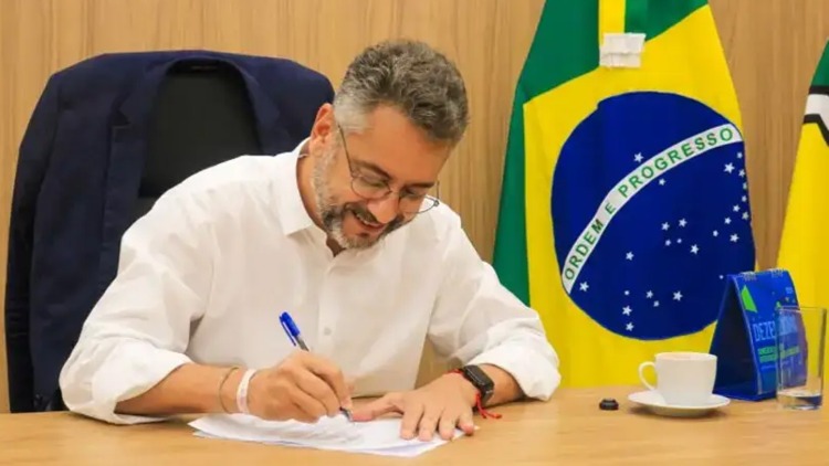 Governador Clécio nomeia comissões para contratação de banca de concursos públicos da Gestão Governamental e Estratégica