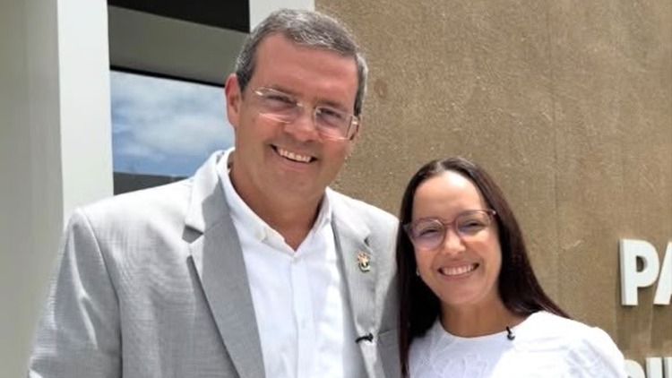 Dr. Furlan anuncia Dra. Érica Aymoré como primeira secretária do futuro Governo do Amapá