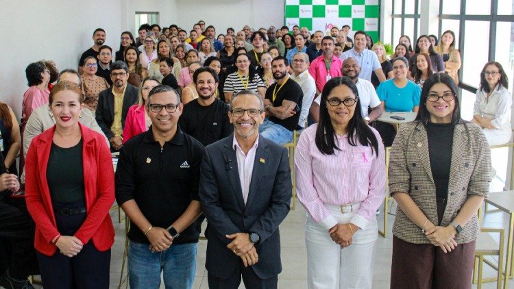 Prefeitura de Macapá celebra Dia do Servidor Público com homenagens na sede do executivo municipal