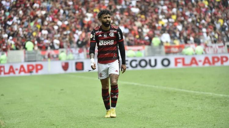 Gabigol se torna o jogador mais expulso no Brasil desde que chegou ao Flamengo